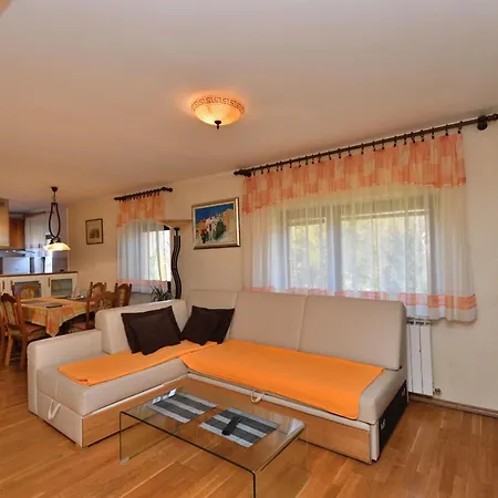 Tadey Apartment