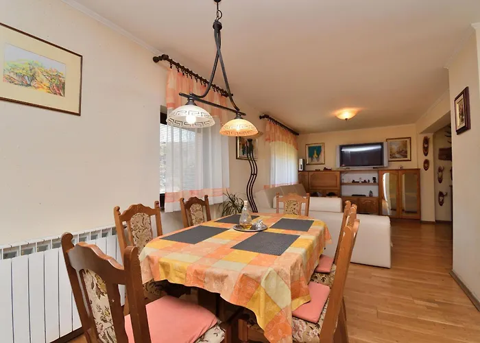 Tadey Apartman *